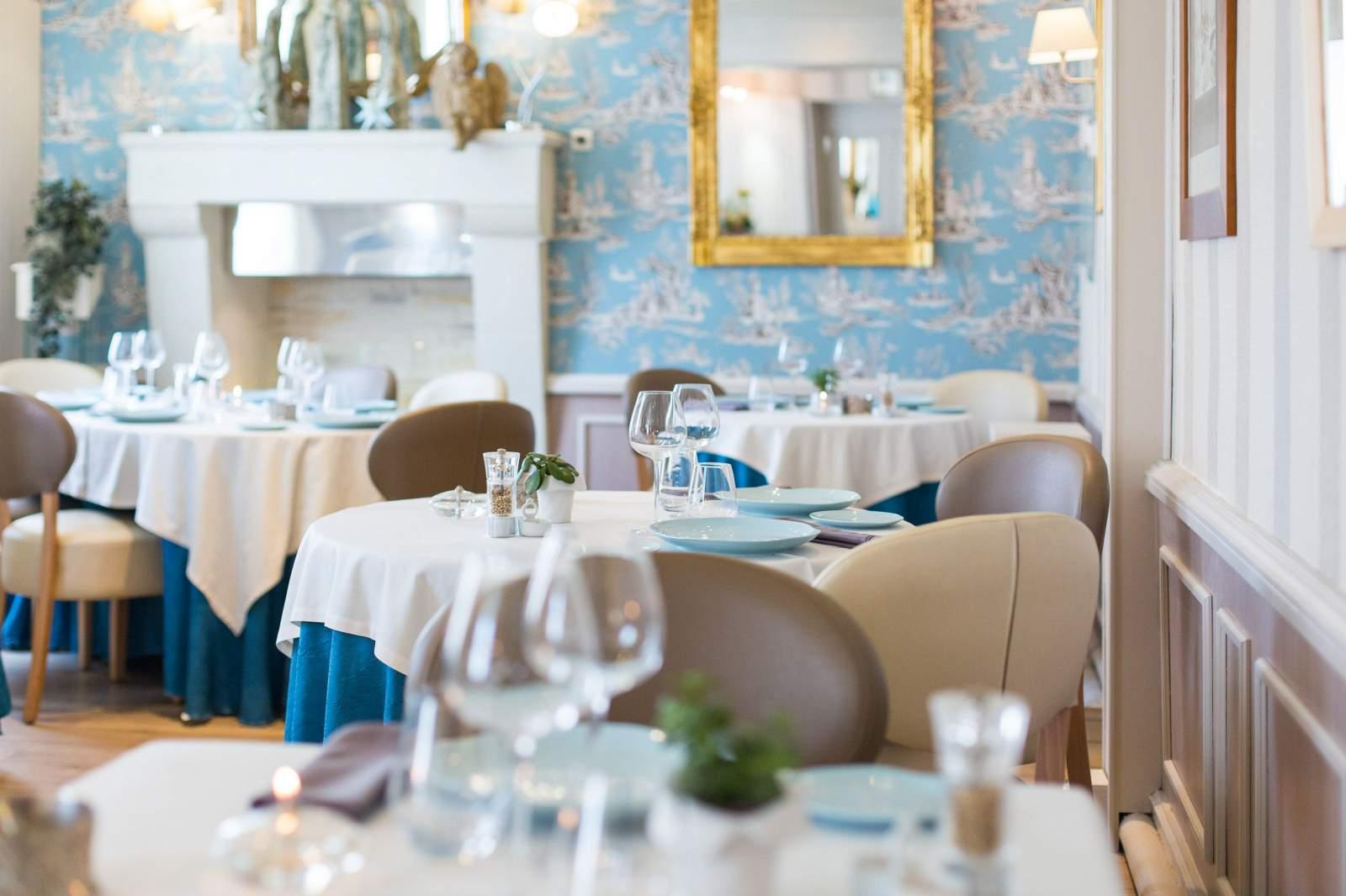 Logis Hotels Restaurant La Mere Hamard Semblancay ภายนอก รูปภาพ