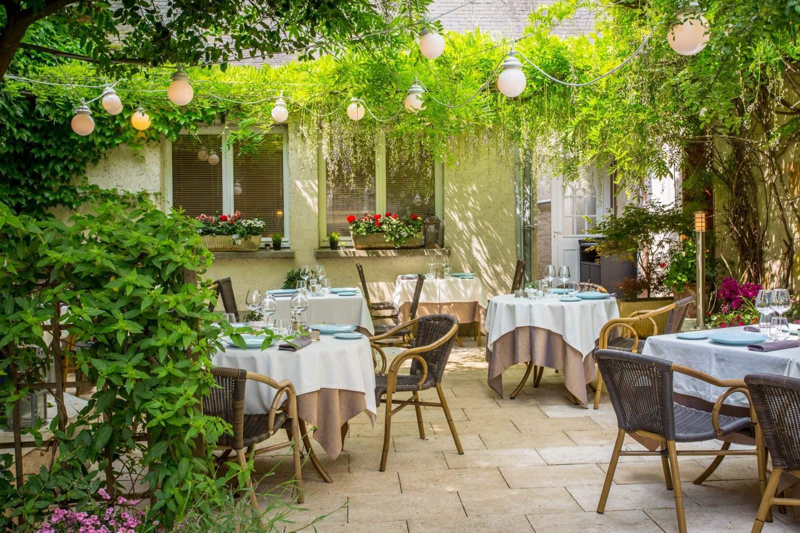 Logis Hotels Restaurant La Mere Hamard Semblancay ภายนอก รูปภาพ
